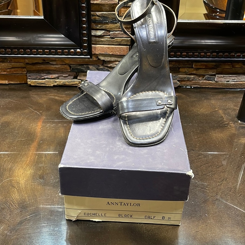 Gently Used Ann Taylor black leather Strappy heels size 8M